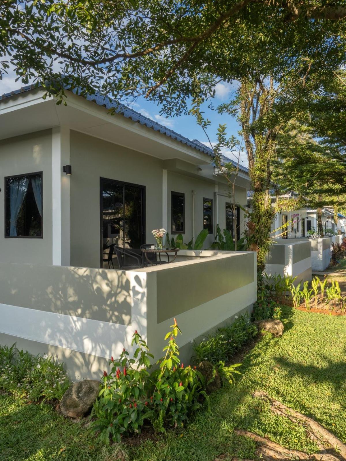 Isara Nai Yang Resort Exterior foto